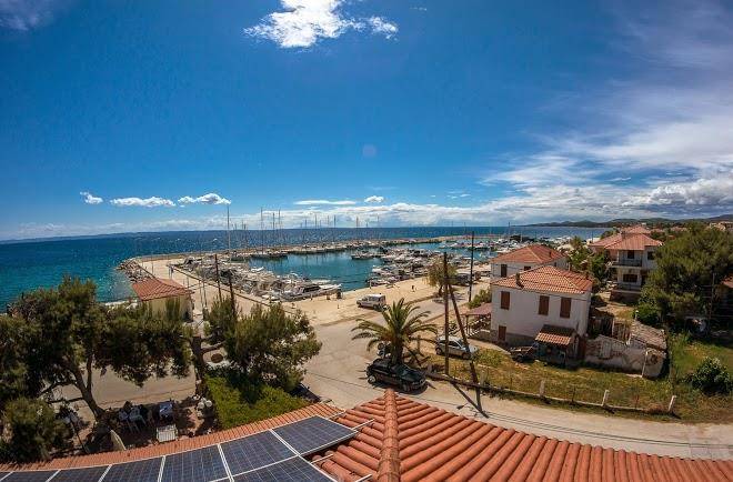 Marina hotel