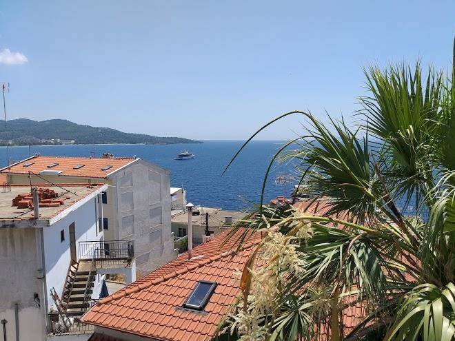 Skouna hotel