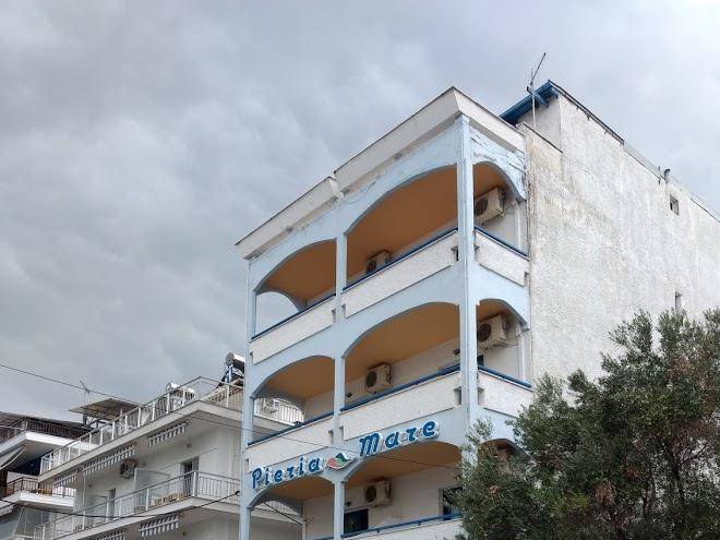 Pieria mare