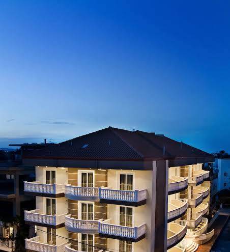 Rg status hotel
