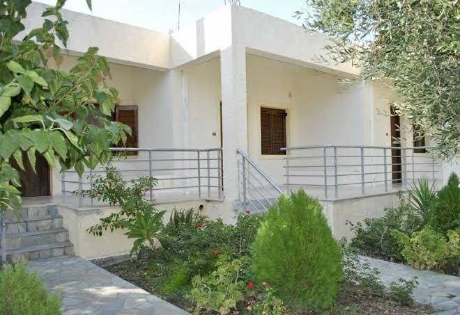 Chouzourakis studios