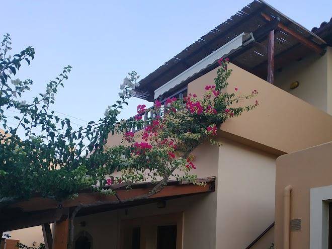 Horiatiko Spiti Image