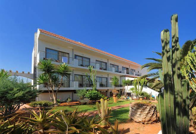 Oasis beach hotel