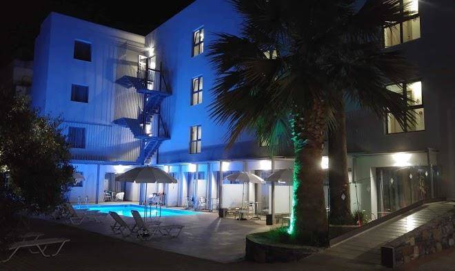 Pollis hotel