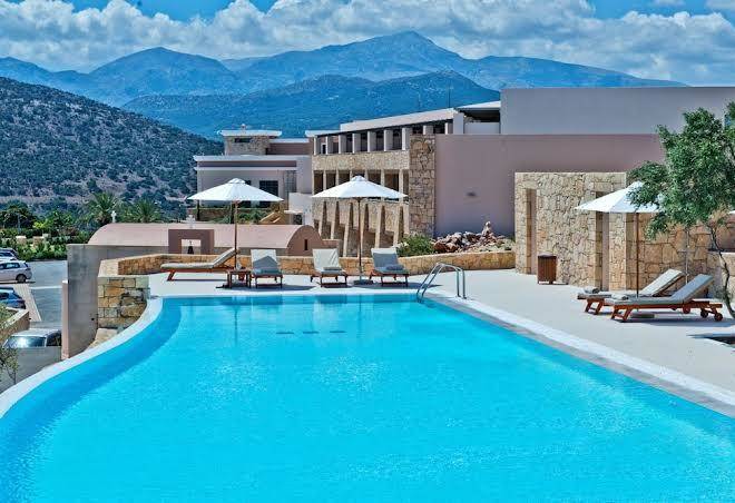 The golf hotel