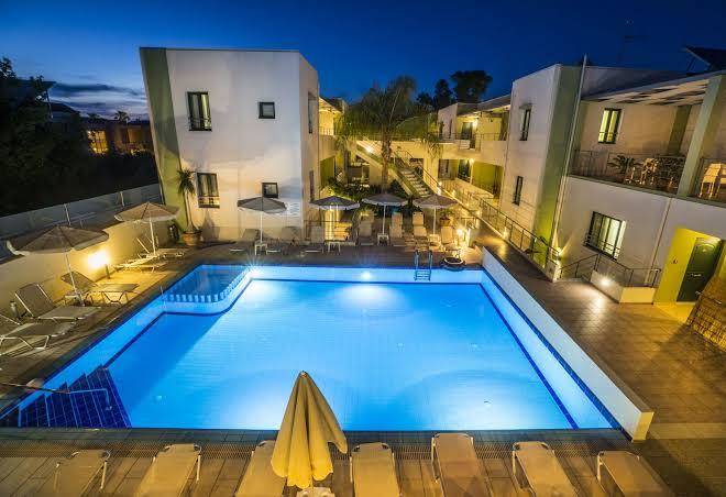 Athina beach hotel