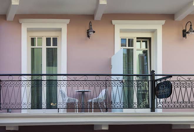 Consolato boutique