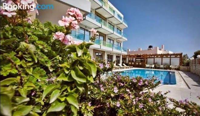 Crystal bay hotel