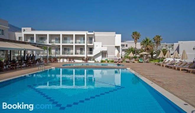 Delfina beach hotel