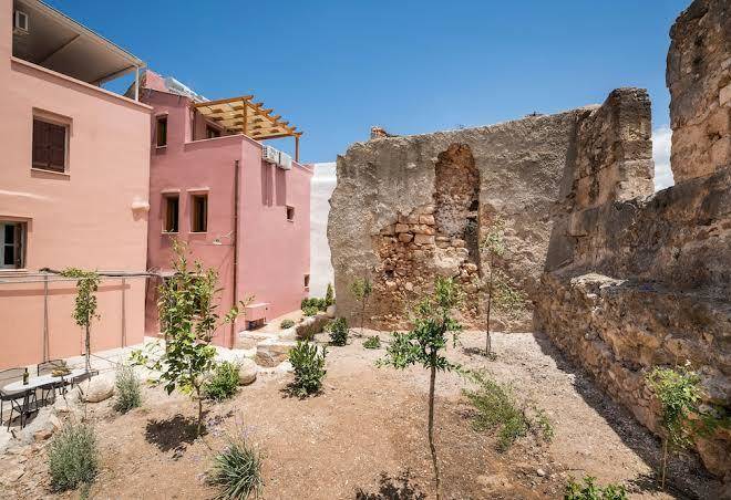 Evlimeni suites