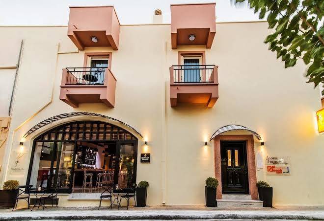 Hotel polydoros