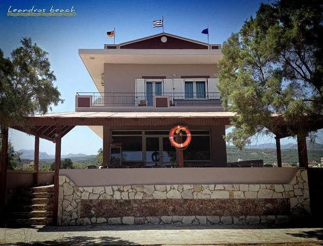 Leandros beach kissamos