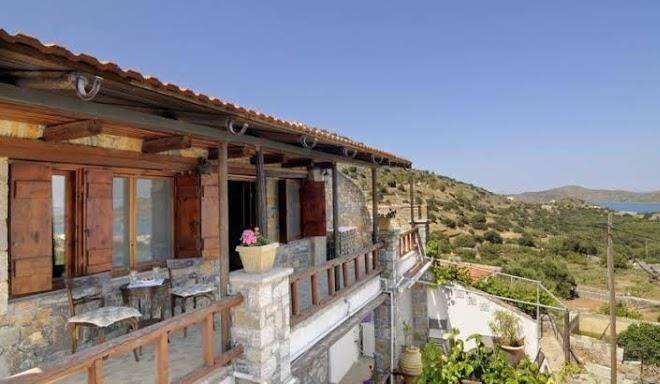 Elounda traditional art suites