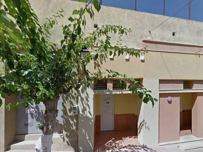 Tropical Hotel B Image