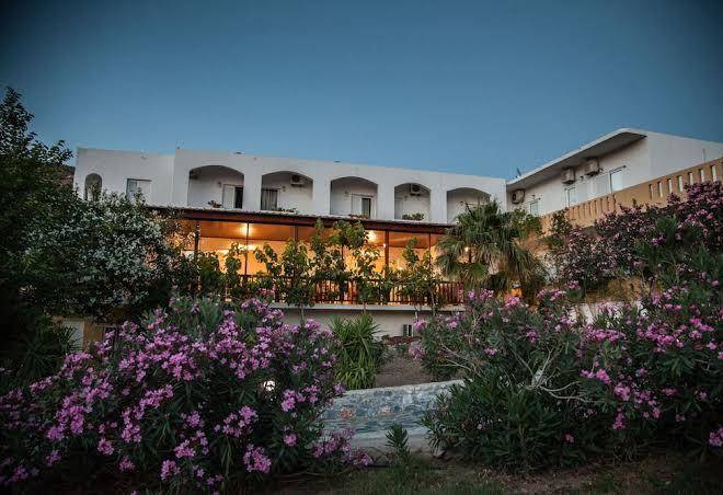 Amoudi hotel