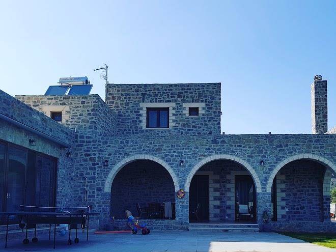 Ampelonas residence
