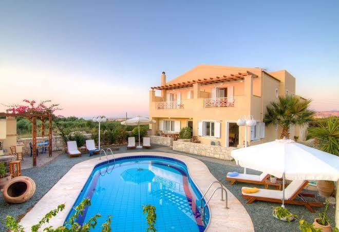 Arkadi hills estate