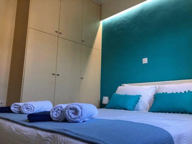 Seperi Deep Blue Image