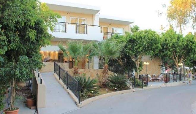 Varvaras diamond hotel