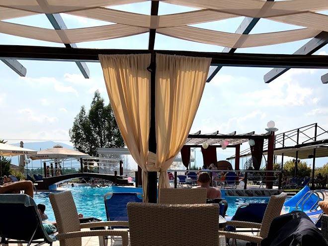 Epavlis hotel