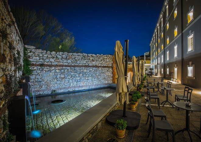 Hydrama grand hotel