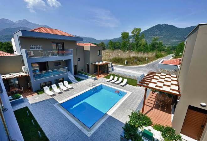 Mary's residence suites & luxury