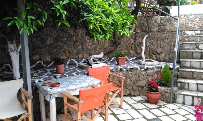 Paraskevi's luxury studios parga