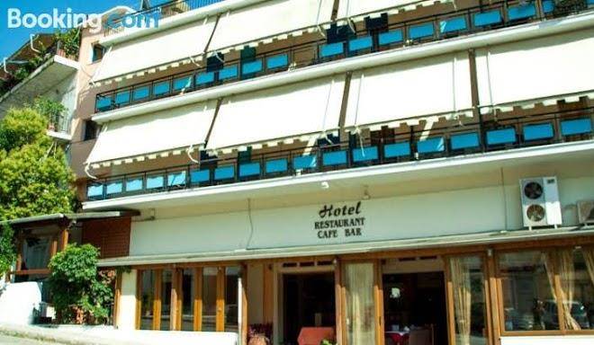 Stavrodromi hotel