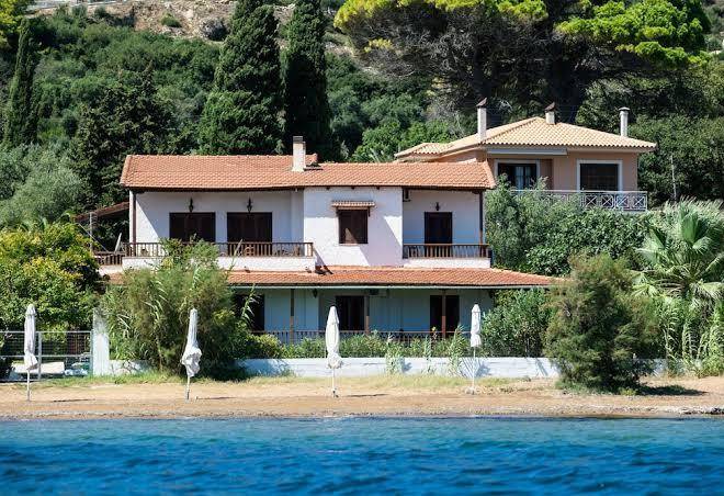 Alekos beach complex
