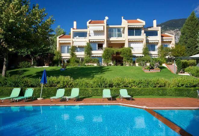 Felix residence