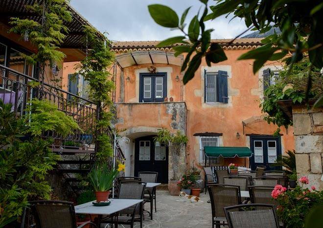 Museum hotel george molfetas