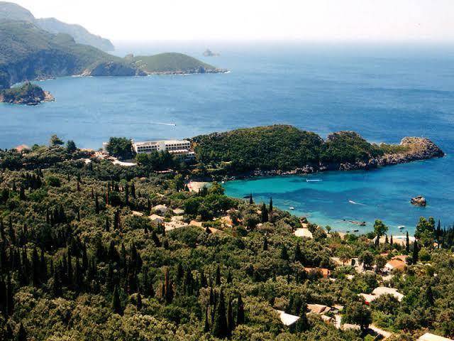 Akrotiri beach hotel