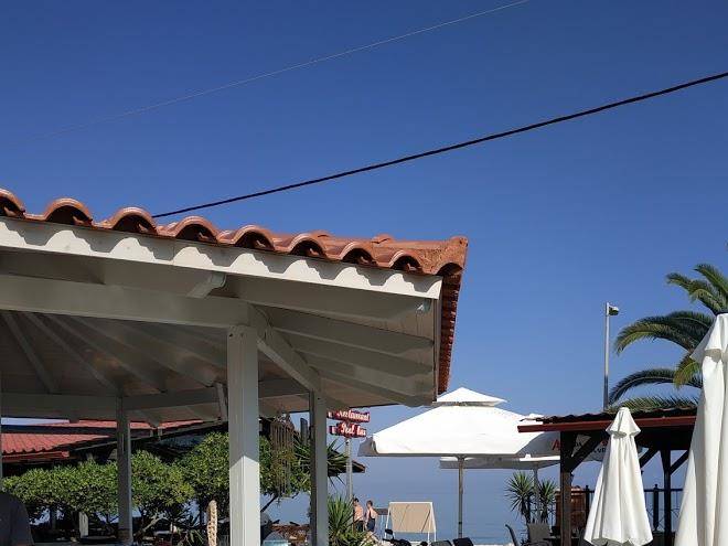 Ninos On The Beach Image