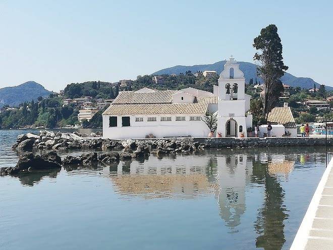 Pontikonisi Hotel