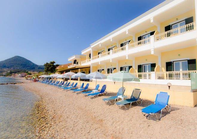 Rossis beach hotel