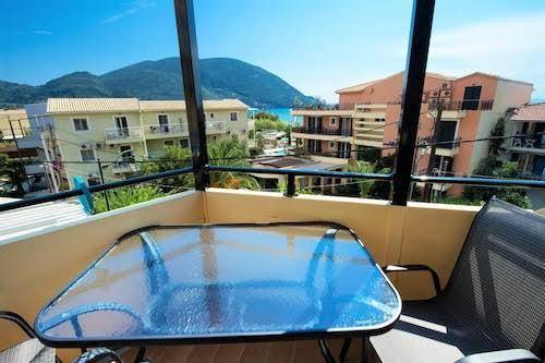 Argo maisonettes & suites
