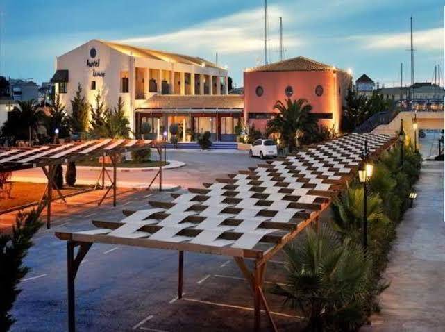 Ianos hotel