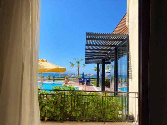 Sunwaves hotel
