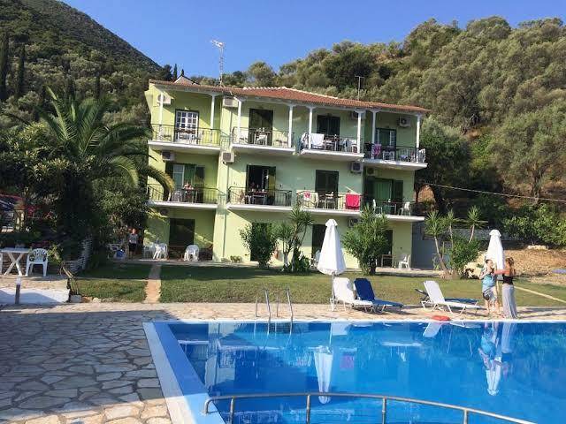 Vliho bay hotel