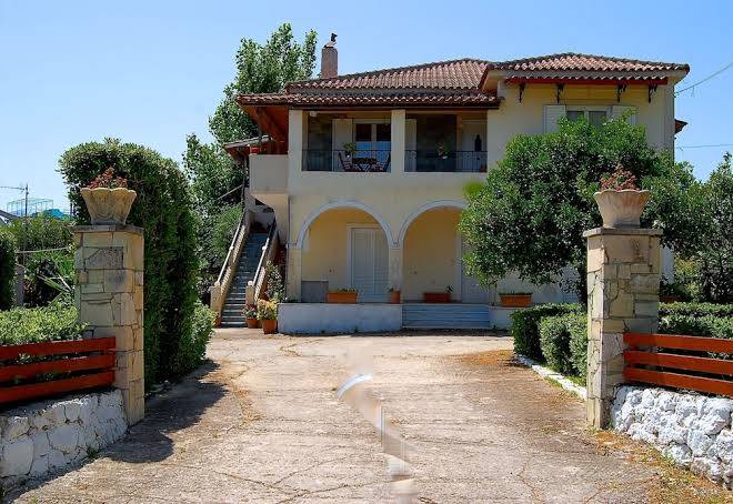 Giatras apt complex