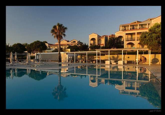 The bay hotel & suites