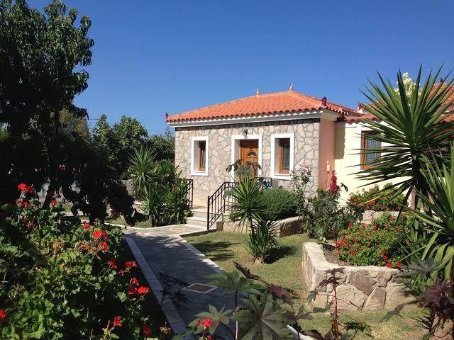 Christina's garden hotel