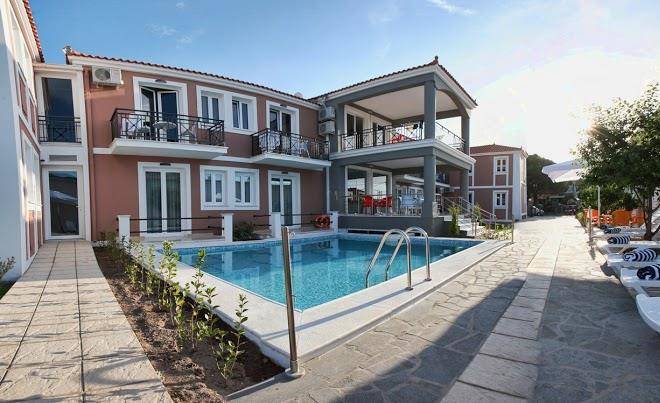 Sun & sea luxury hotel
