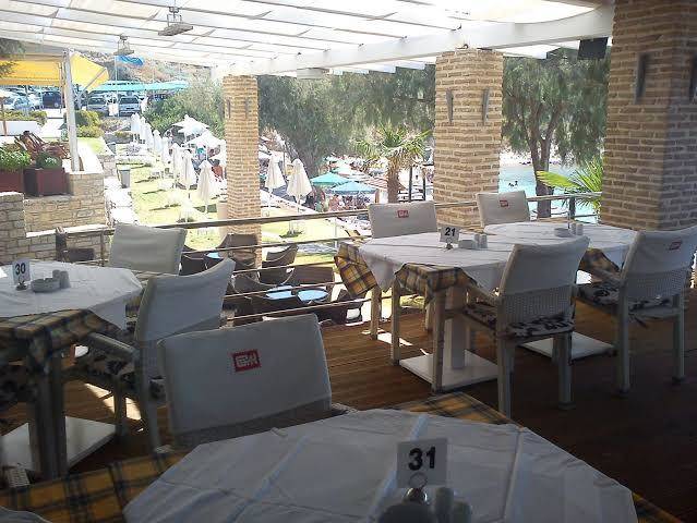 Glicorisa beach bar restaurant
