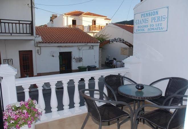 Pension giannis perris