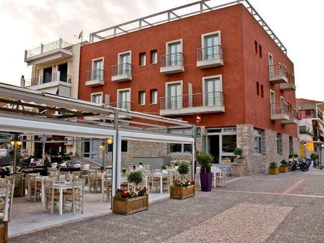 Astros Beach Hotel Image