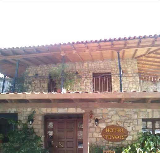 Tefthis hotel