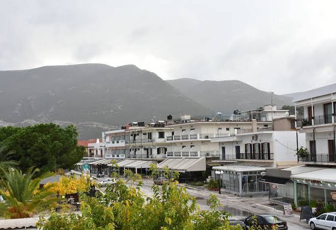 Epidavros plaza