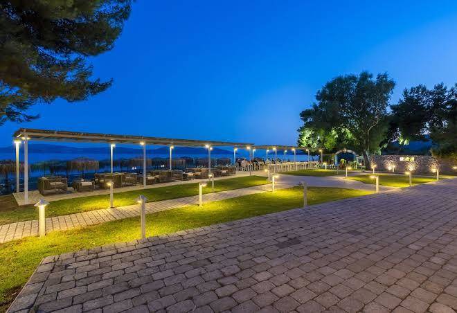 Makis Inn Resort Image