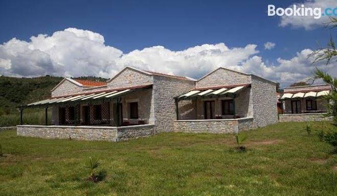 Aktaion resort
